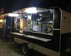 Levantan los carros de comida del Parque de Mayo pero ya tienen nuevo lugar