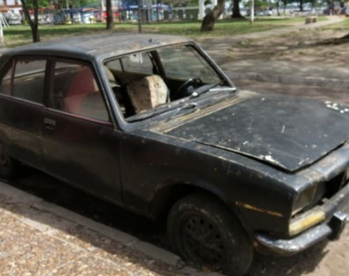 Capital sacará de las calles los autos abandonados