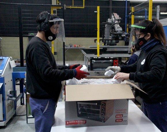 Advierten por una "pymedemia": más de 20 mil empresas cerraron en 2020