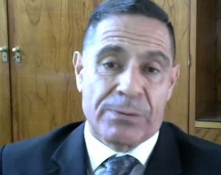 El funcionario judicial acusado de violencia de género, se entregó a la policía