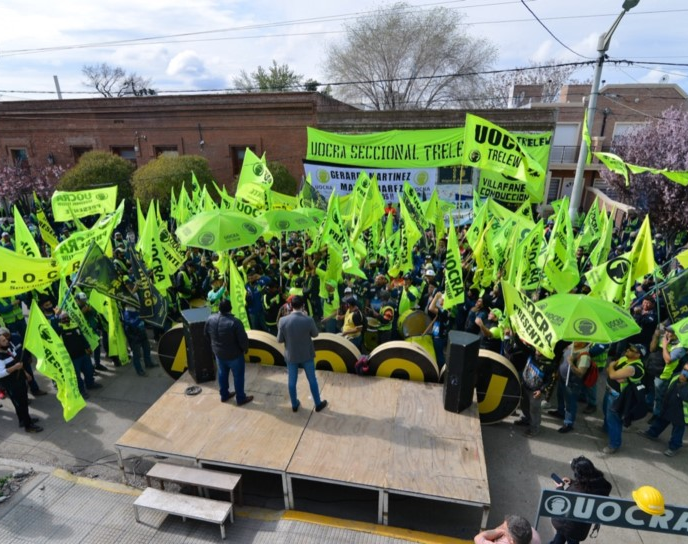 La construcción arma un acto con 20.000 personas para apoyar al Presidente