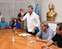 Reunión simultánea de todos los frentes políticos tras el fallo de la Corte