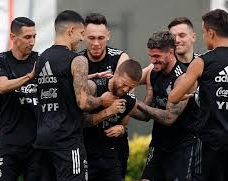 ¿Todos contra el Papu? Gómez explicó porqué no viene a jugar con la selección