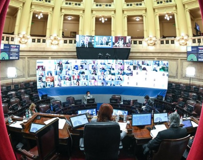 El Gobierno negocia voto a voto la ley de interrupción voluntaria del embarazo