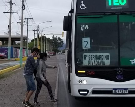 Sectores estudiantiles insisten con el boleto gratuito