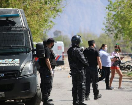 Una nena de 6 años, herida en el cuello por una bala de aire comprimido
