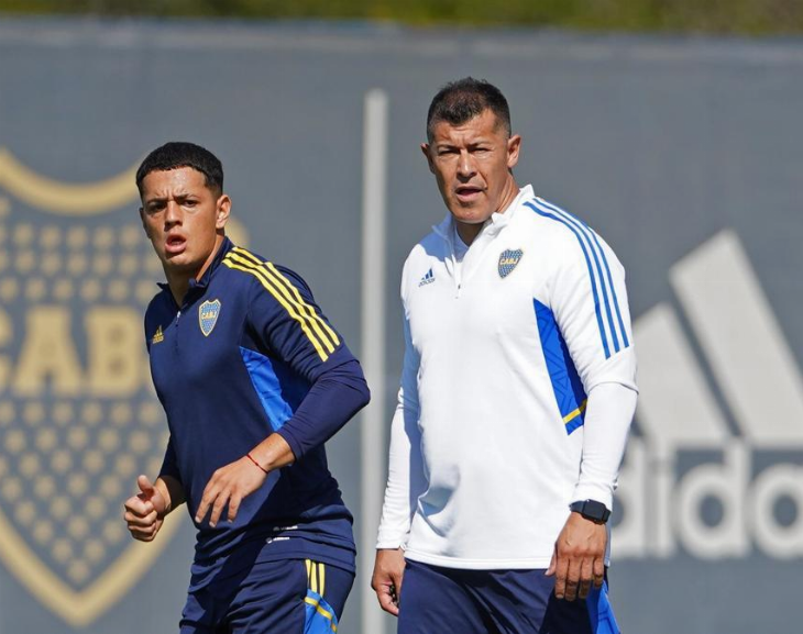 Almirón asumió en Boca y le tiró un palito al plantel: "Hay que estar a la altura"