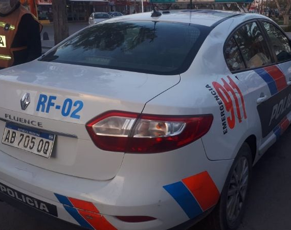 Rompió la perimetral y fue a la casa de su ex novia 
