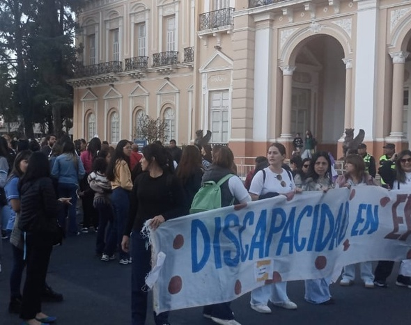 Emergencia en Discapacidad: el Gobierno promulgó la ley, pero suspendió su aplicación