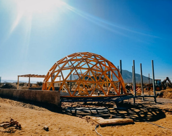 La obra de los "Eco Domos Ischigualasto" superó el 40% de avance