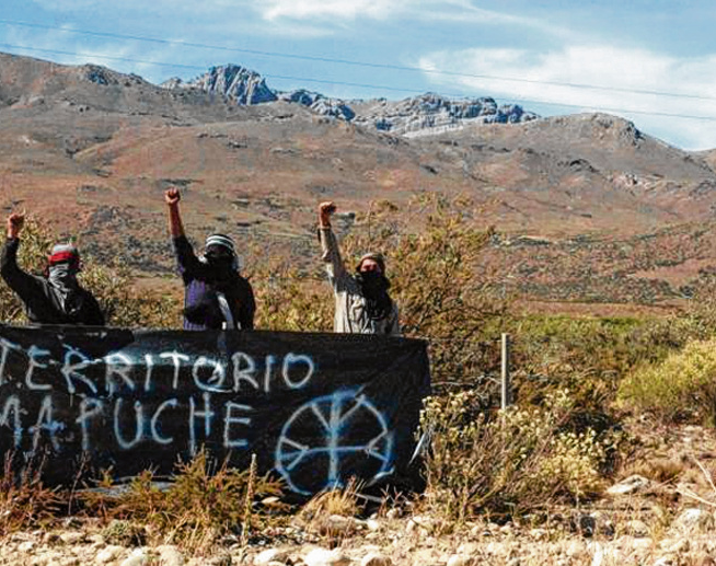 JxC cruzó al Gobierno por la entrega de tierras a mapuches y advierten por la crisis