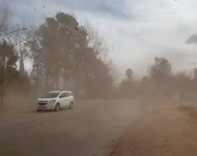 El viento Zonda bajará en la tarde con ráfagas de más de 70 km/h