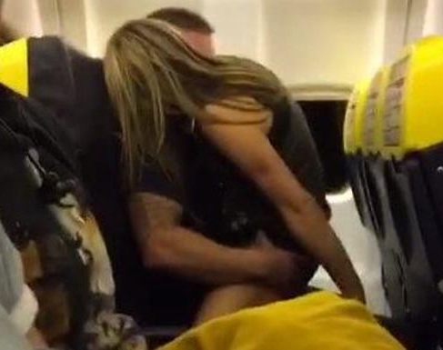 Sexo en un avión: ahora podes pertenecer al Mile High Club 