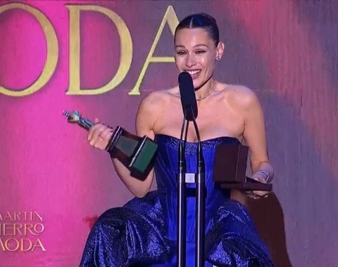 Pampita se llevó el Oro en el Martín Fierro de la Moda 2023