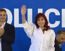 Cristina afirmó que "los supuestos indignados estaban pagos por empresarios"