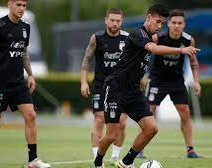Después del triunfazo ante Chile, hay alarma en la Selección por jugadores con Covid