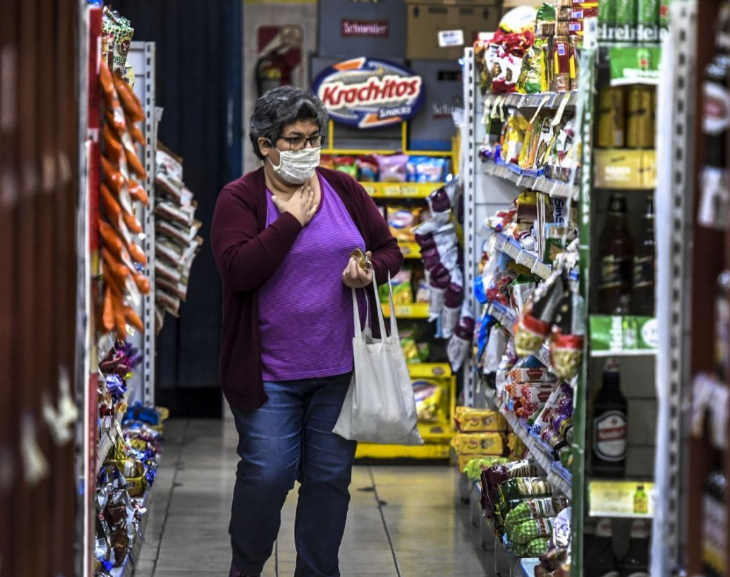 Aumentos en la carne y en combustibles impulsan la inflación en el cierre del año