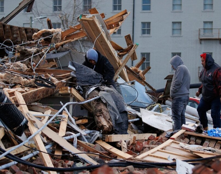 Estados Unidos: al menos 83 muertos tras el impacto de una ola de tornados