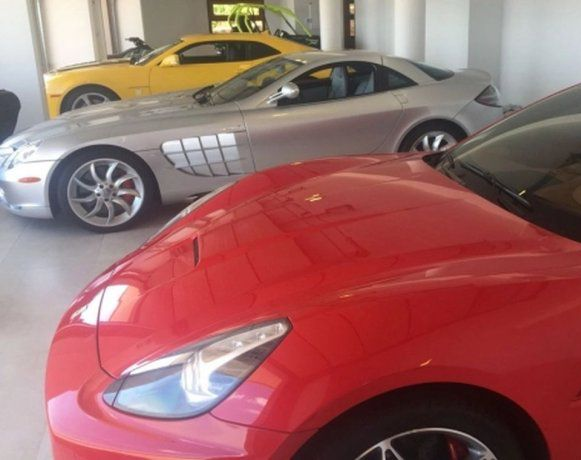 Volverán a subastar los autos de lujo de un gremialista detenido