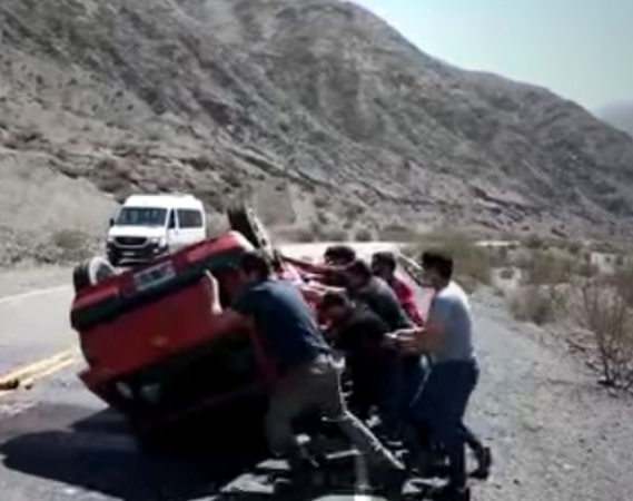 Perdió el control y volcó en la Ruta camino a Calingasta 