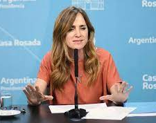 Tolosa Paz dijo que trabajan en un "aguinaldo" o bono para beneficiarios de Potenciar Trabajo