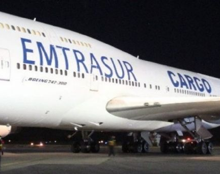 Allanaron el hotel donde se encuentran los venezolanos y los iraníes del avión retenido 