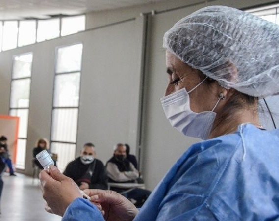 ¡Sanjuaninos a no relajarse! es bajo el número de personas que se coloca refuerzos de la vacuna Covid 