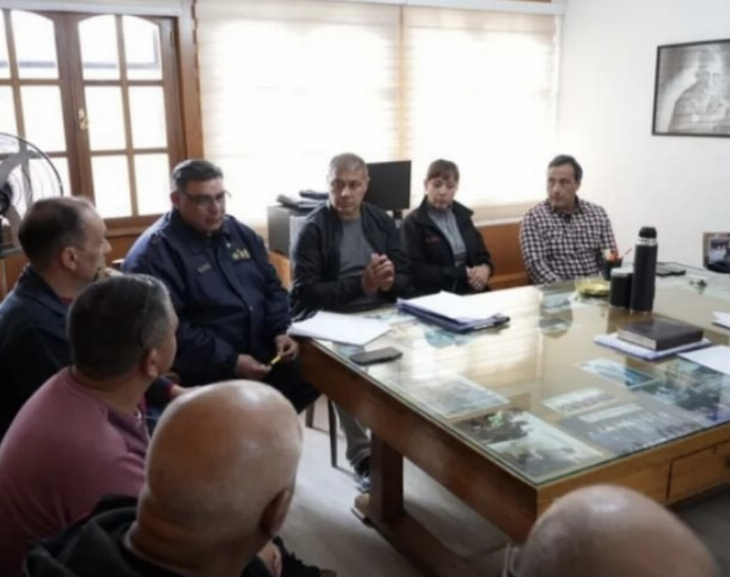 Suman el helicóptero provincial a la búsqueda del hombre desaparecido 