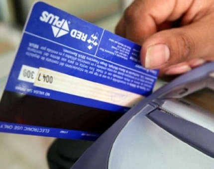 Creció el consumo con tarjetas luego de cuatro meses