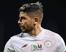 Ever Banega se aleja de Arabia y se acerca a Boca