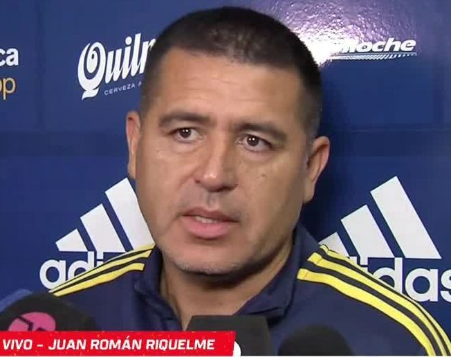 Riquelme, en campaña, pidió "paciencia" a los hinchas de Boca