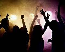 Clausuran una fiesta con más de 30 menores y mucho alcohol