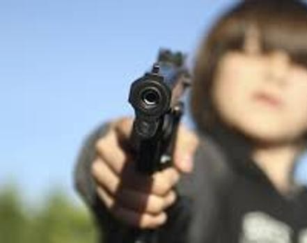 Niños armados intentaron robar en un barrio 
