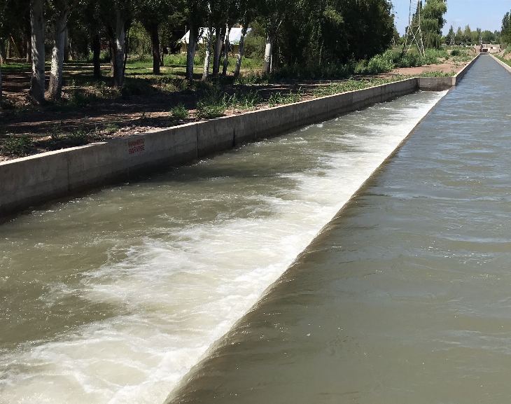 Viñateros piden arreglos urgentes en la distribución del agua para riego
