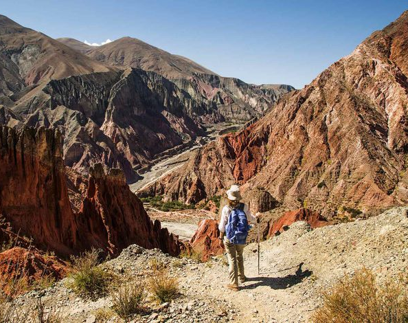 Una mujer de 53 años cayó en una quebrada haciendo trekking y fue rescatada