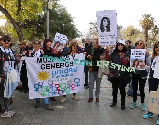 El kirchnerismo local convocó a una marcha este mediodía en Plaza 25 en apoyo a CFK