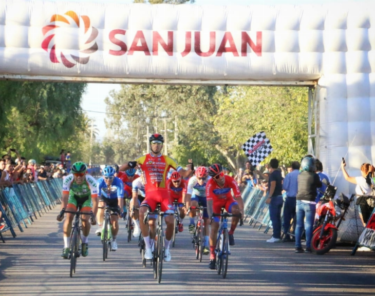 Gerardo Tivani fue el ganador de la última carrera de la temporada 