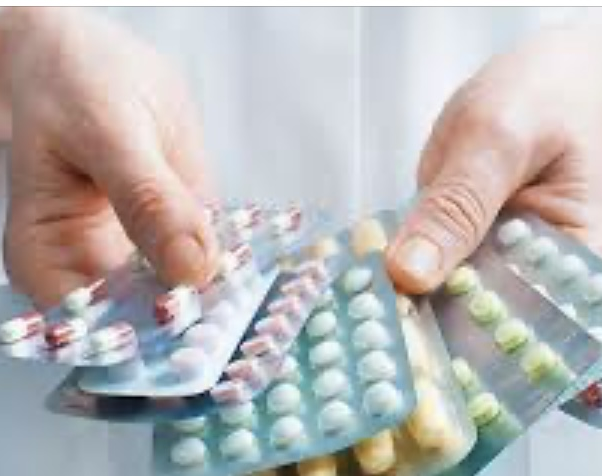 Kioscos sanjuaninos siguen vendiendo medicamentos pese a que está prohibido 
