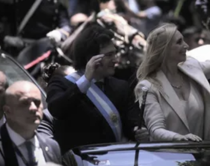 Para que pueda asumir su hermana Karina, Javier Milei modificó un decreto que impedía nombrar familiares en cargos públicos