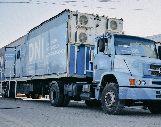 El camión de los DNI llega a Rawson 
