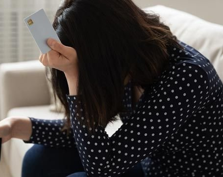 Mega estafa telefónica en San Juan: una mujer entregó $3 millones