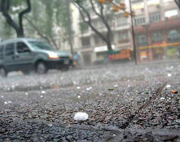 Rige un alerta por caída de granizo para la provincia