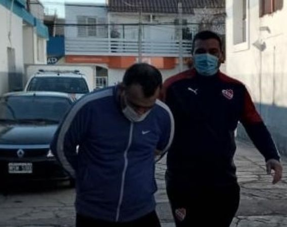 Tenía salidas transitorias del Penal por vender drogas y tuvieron que ir a buscarlo porque no regresó
