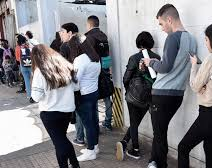 Sigue bajando el desempleo, en el tercer trimestre se ubicó en el 9,6%
