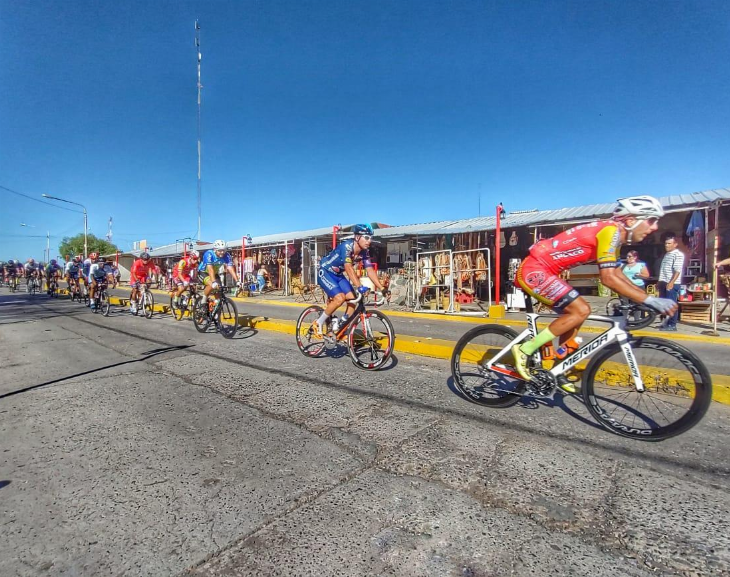 ¡La ganó por diablo! Richeze se quedó en el cierre con la Doble Difunta Correa
