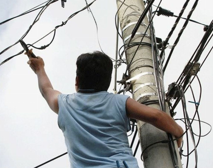 Lo engancharon robando cables del tendido eléctrico: 5 meses de cárcel