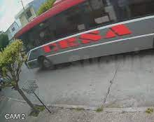 Un niño de 12 años robó un colectivo y manejó 35 cuadras