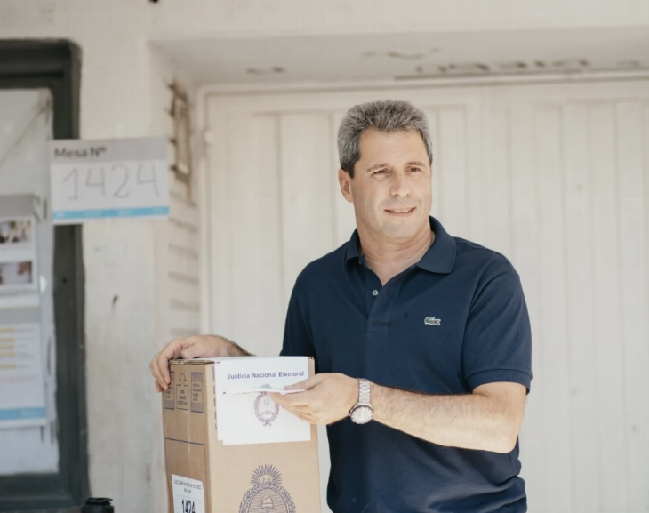 Uñac votó en Pocito y dijo que piensa que habrá balotaje 