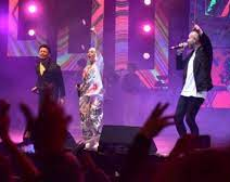 ¡Nicki Nicole la rompió en Villa María! Cantó junto a la Konga y todos deliraron
