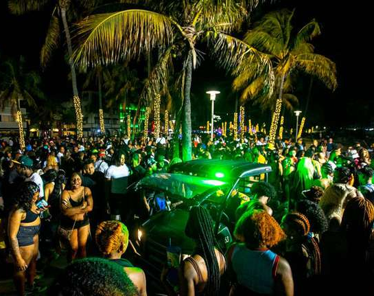 Miami Beach decreta el toque de queda en medio de una ola de violencia por el "Spring Break"